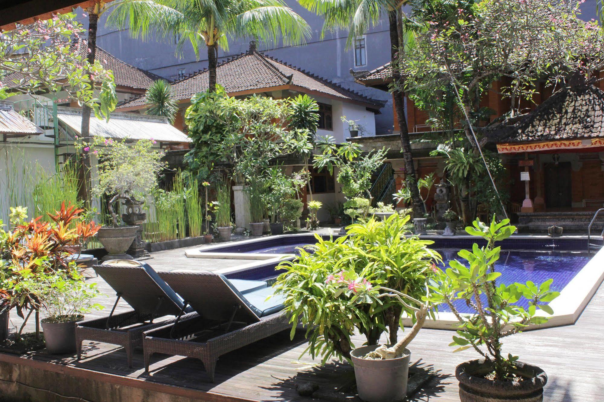 Hotel Puri Tanah Lot Kuta  Ngoại thất bức ảnh