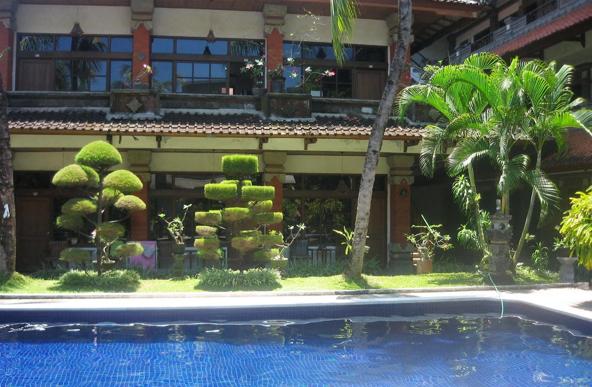 Hotel Puri Tanah Lot Kuta  Ngoại thất bức ảnh